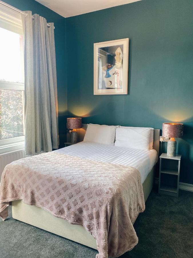 קורק Rose Lodge Guest House מראה חיצוני תמונה