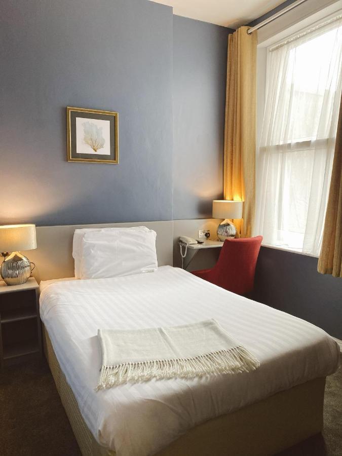 קורק Rose Lodge Guest House מראה חיצוני תמונה